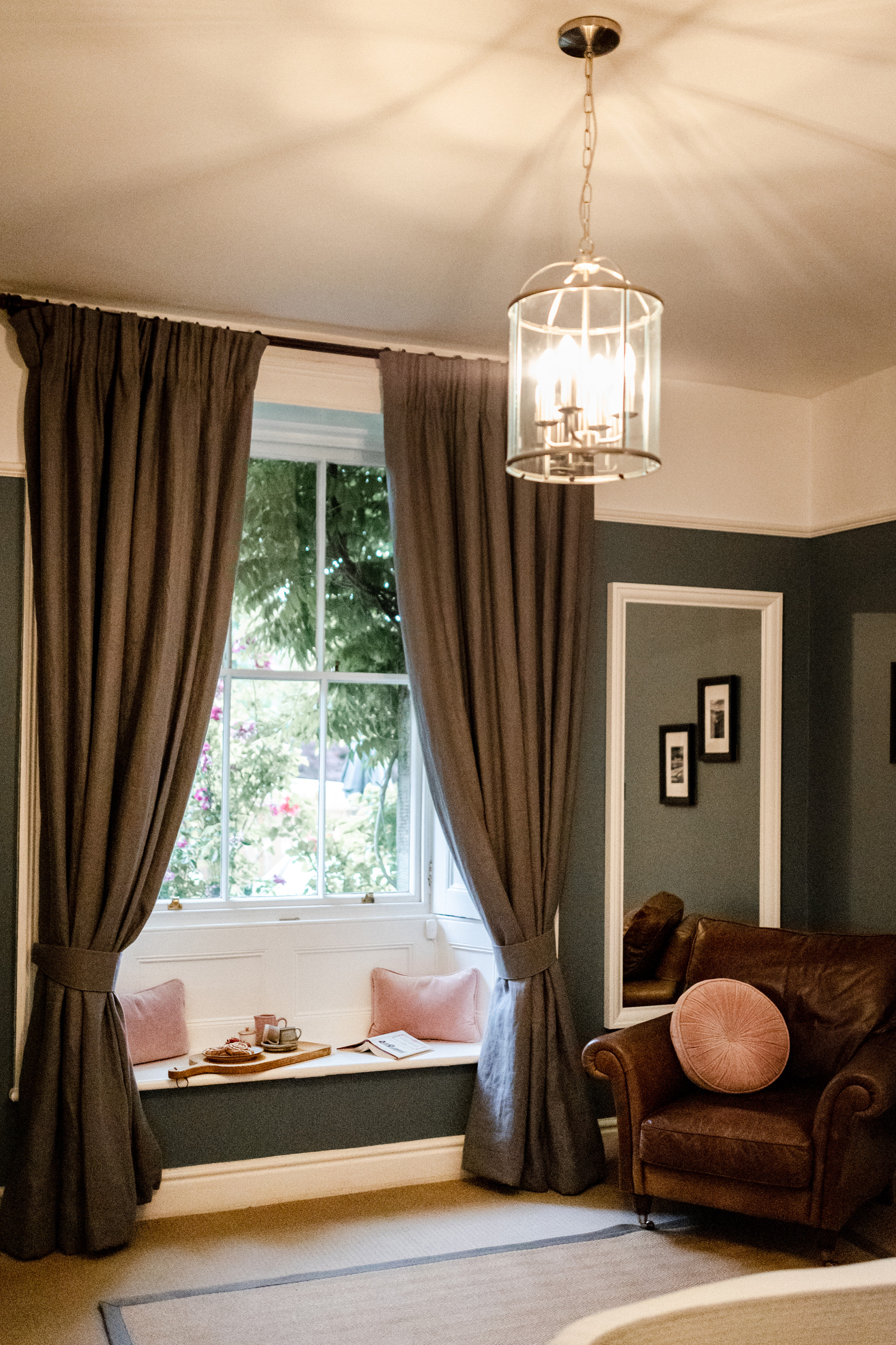 Background image - Pendle View 65